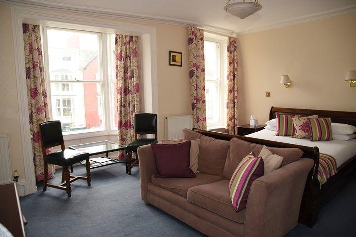 Harry'S Hotel & Restaurant Aberystwyth Exteriör bild