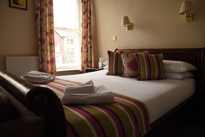 Harry'S Hotel & Restaurant Aberystwyth Exteriör bild