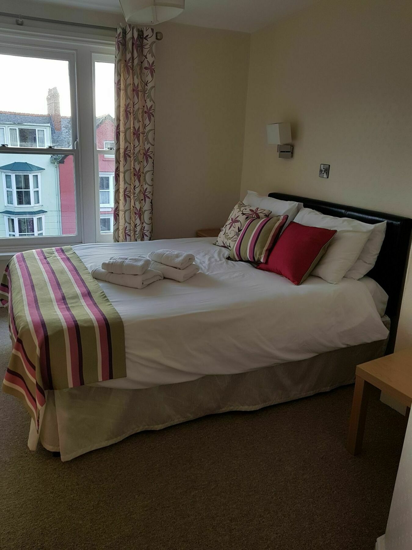 Harry'S Hotel & Restaurant Aberystwyth Exteriör bild